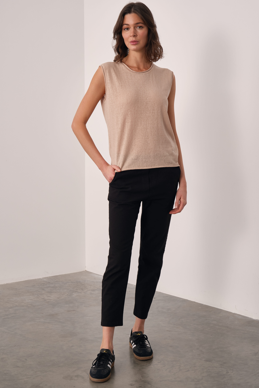 Lightweight Knit Muscle Tee in Cotton/Linen Blend