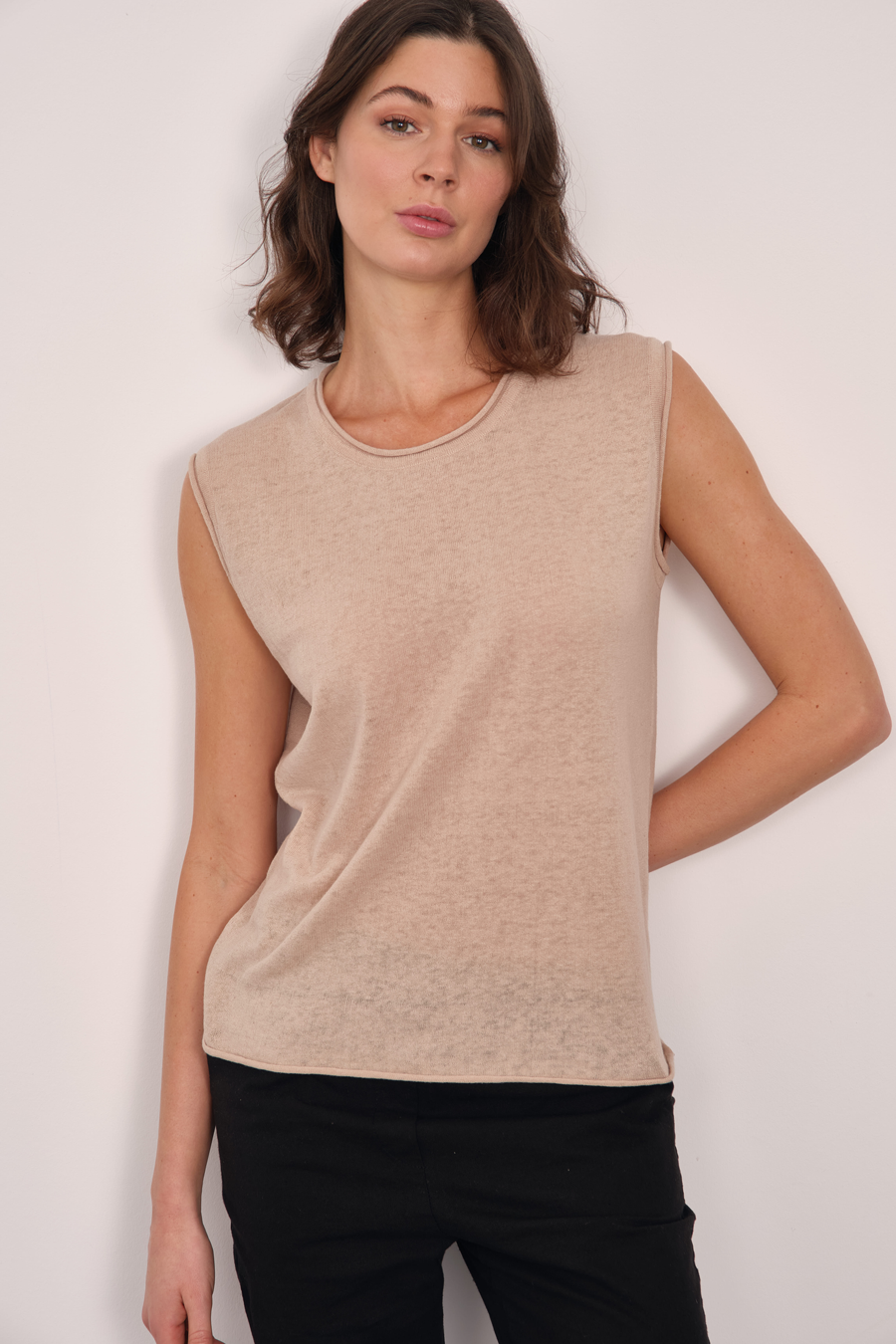 Lightweight Knit Muscle Tee in Cotton/Linen Blend