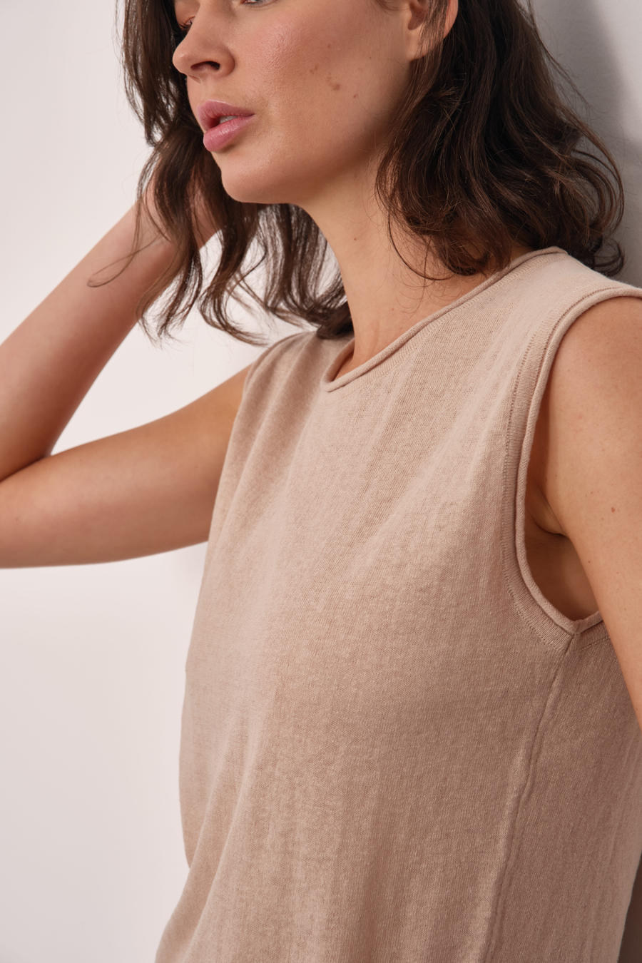 Lightweight Knit Muscle Tee in Cotton/Linen Blend
