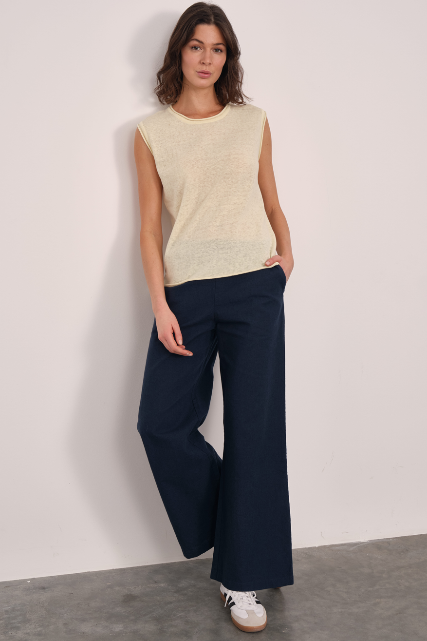 Lightweight Knit Muscle Tee in Cotton/Linen Blend