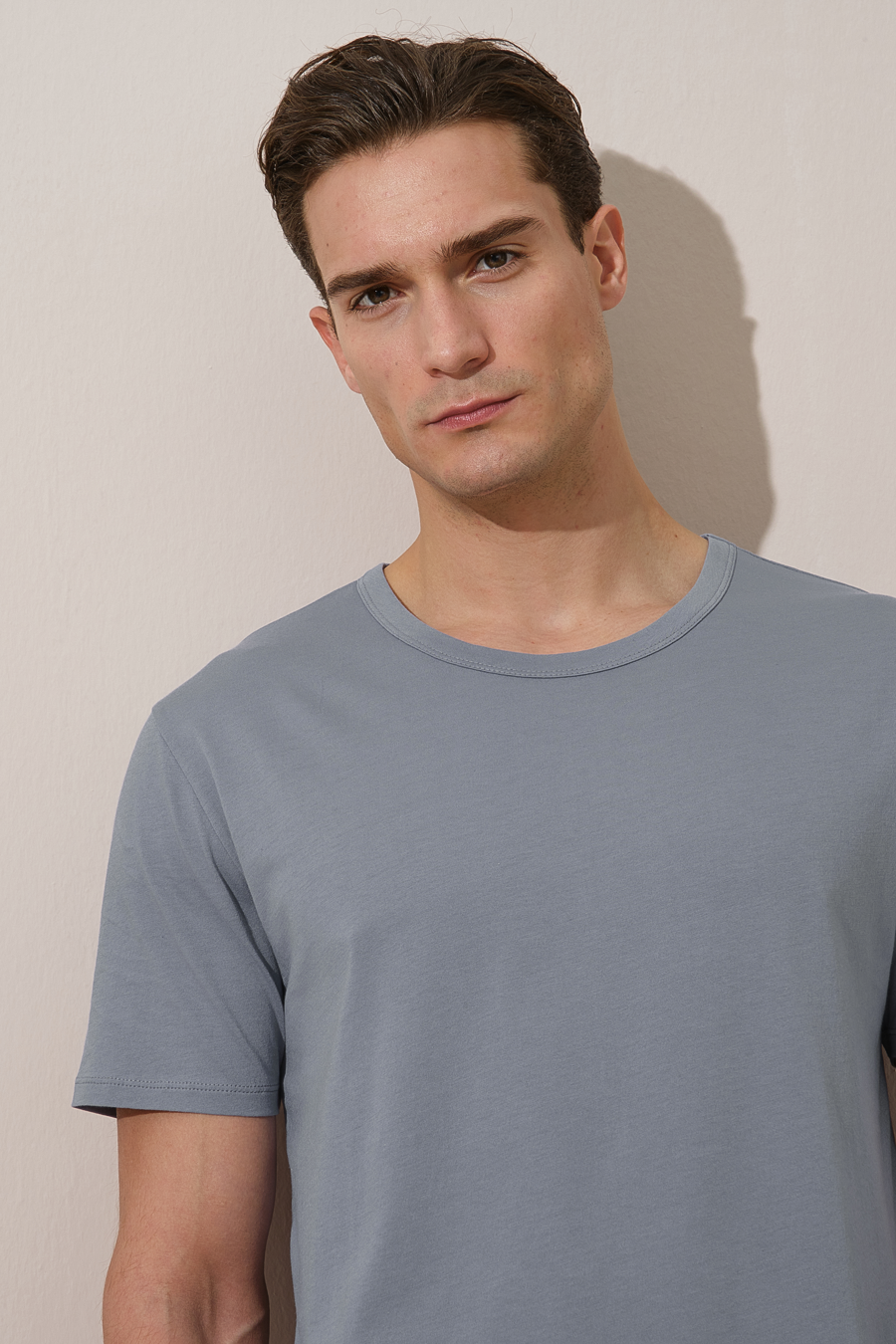 Crew Neck T-shirt in Lightweight Cotton/Modal Blend