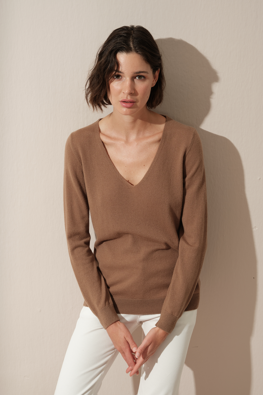 Fitted V Neck Lightweight Cashmere Merino Sweater