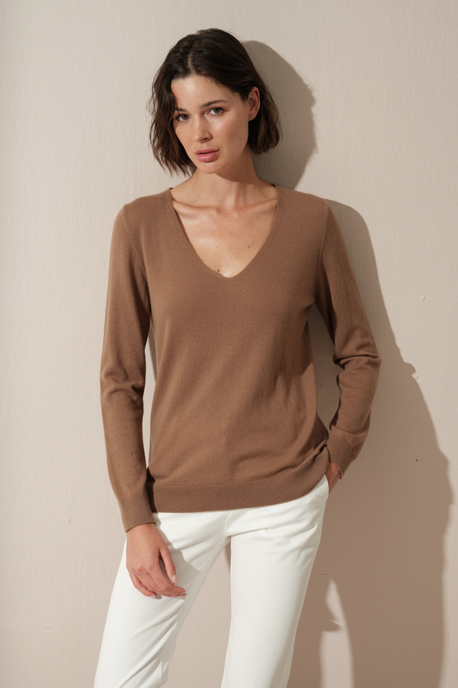 Fitted V Neck Lightweight Cashmere Merino Sweater