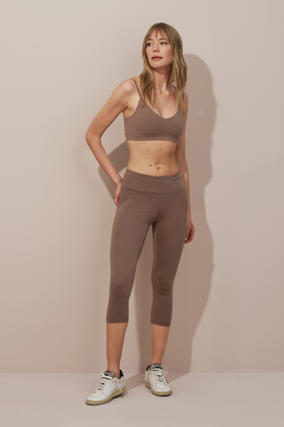 Form-Fitting Capri Leggings in Brushed Cotton