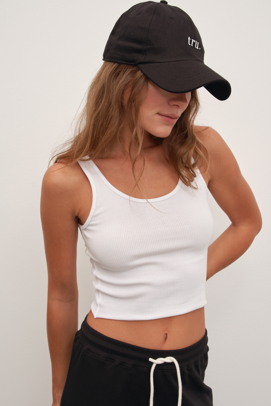 Ribbed Fitted Cropped Tank Top in Cotton