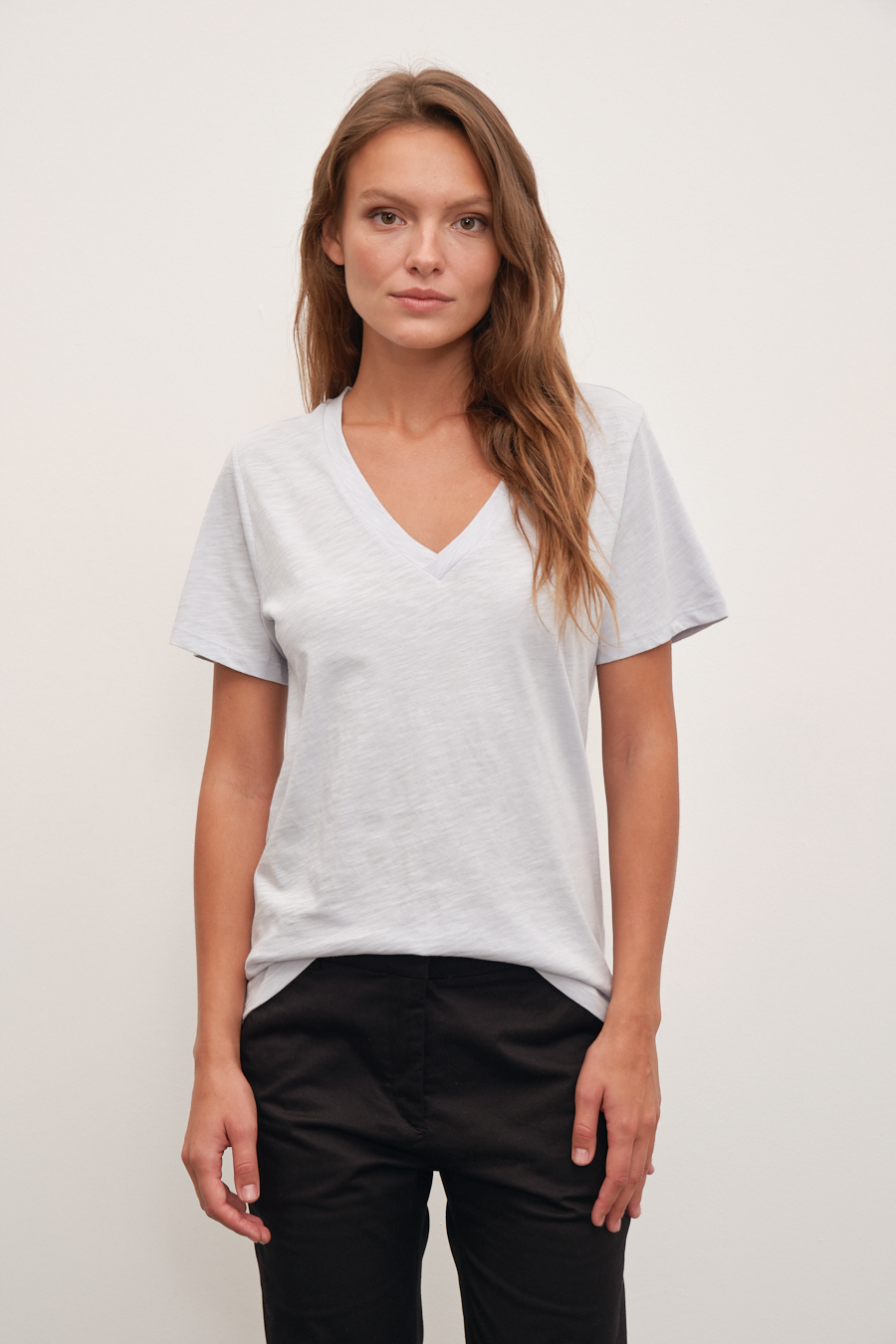 V Neck T-shirt in Slub Cotton