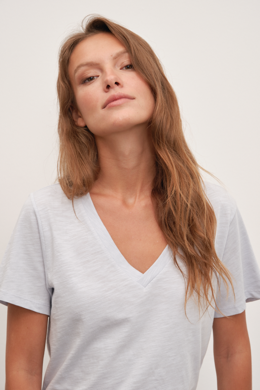 V Neck T-shirt in Slub Cotton