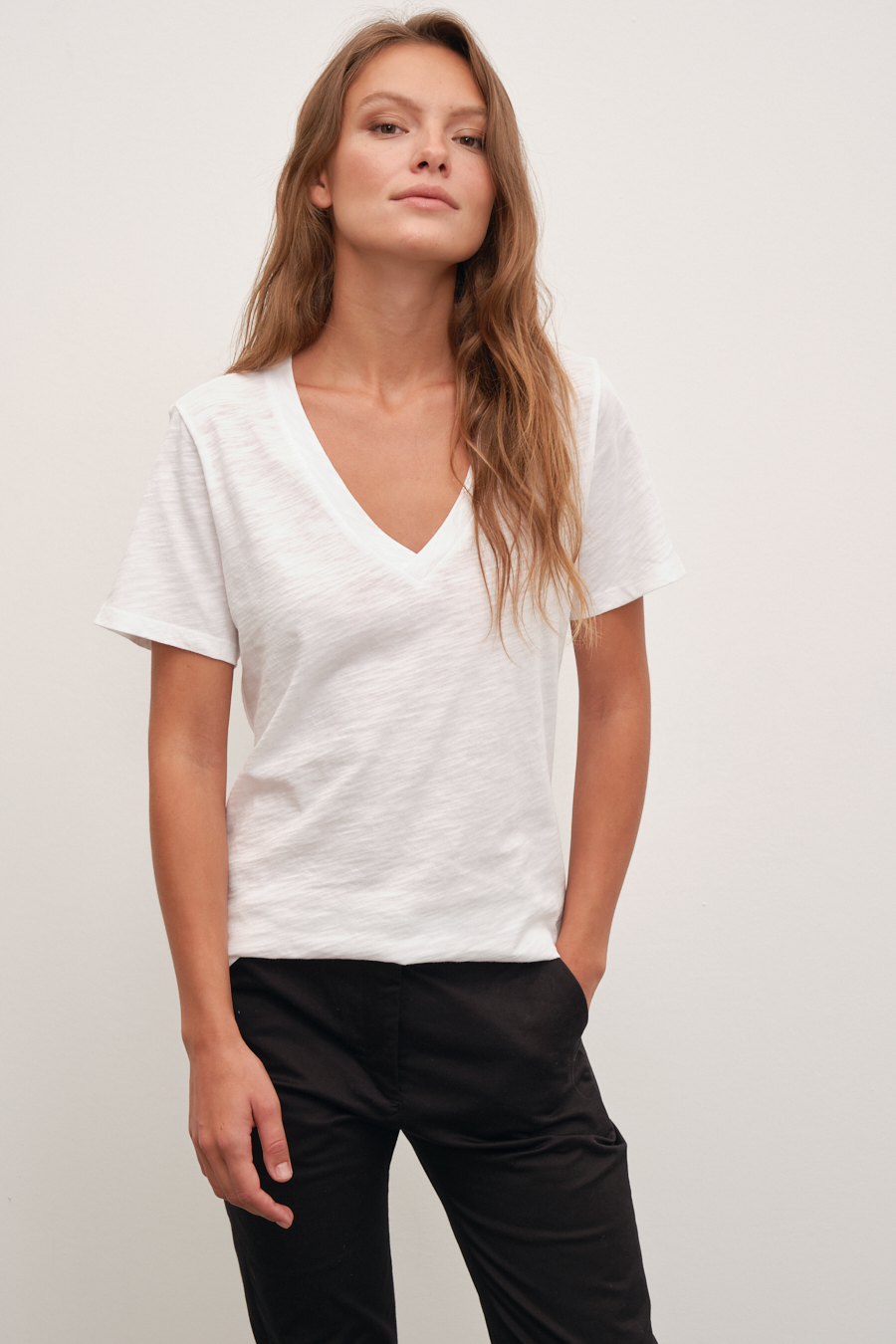 V Neck T-shirt in Slub Cotton